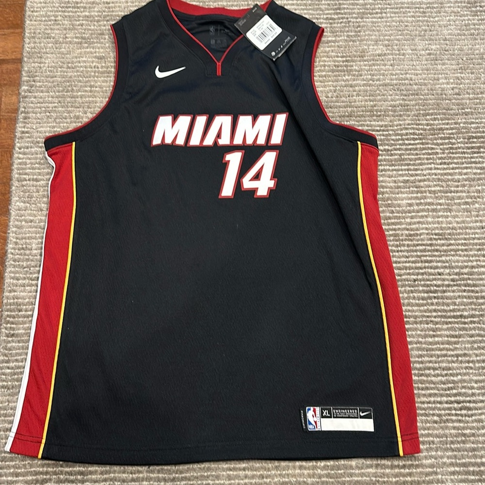 NWT Nike Miami herro 14 Jersey Kids XL